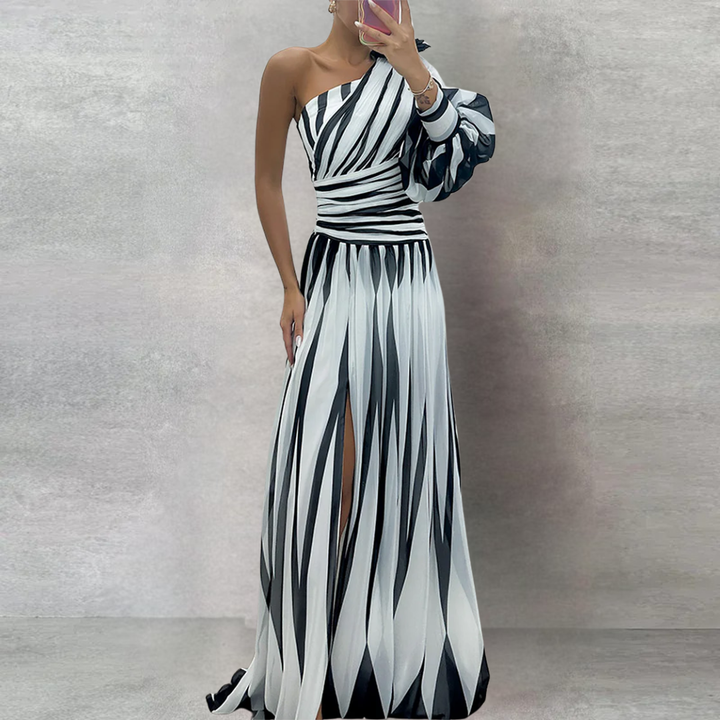 Juliana - Elegant Slit Maxi Dress