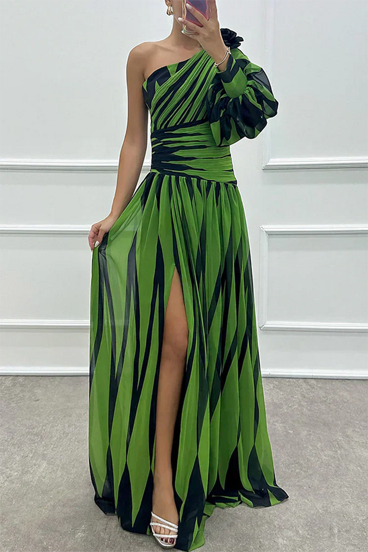 Juliana - Elegant Slit Maxi Dress