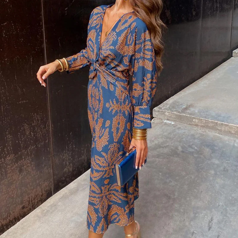 Constance - Elegant Fitted Midi Dress