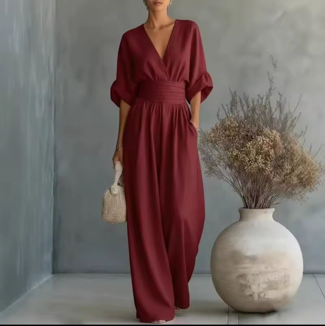 Margaret - Flattering V-Neck Jumpsuit